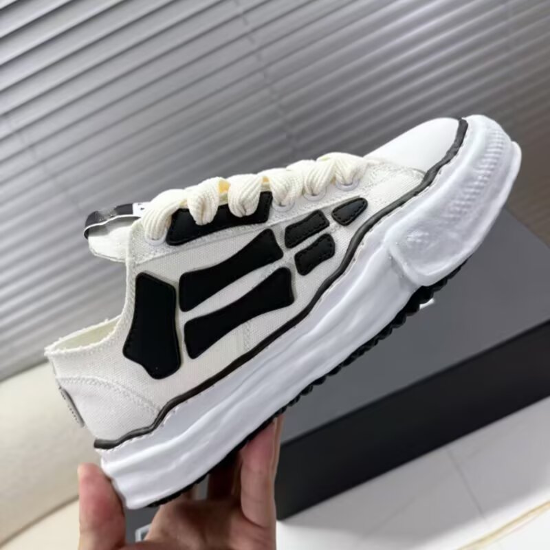 Dissolved Shoes For Both Men A - огляд і ціна Men'S Fashion For 30 Year Olds